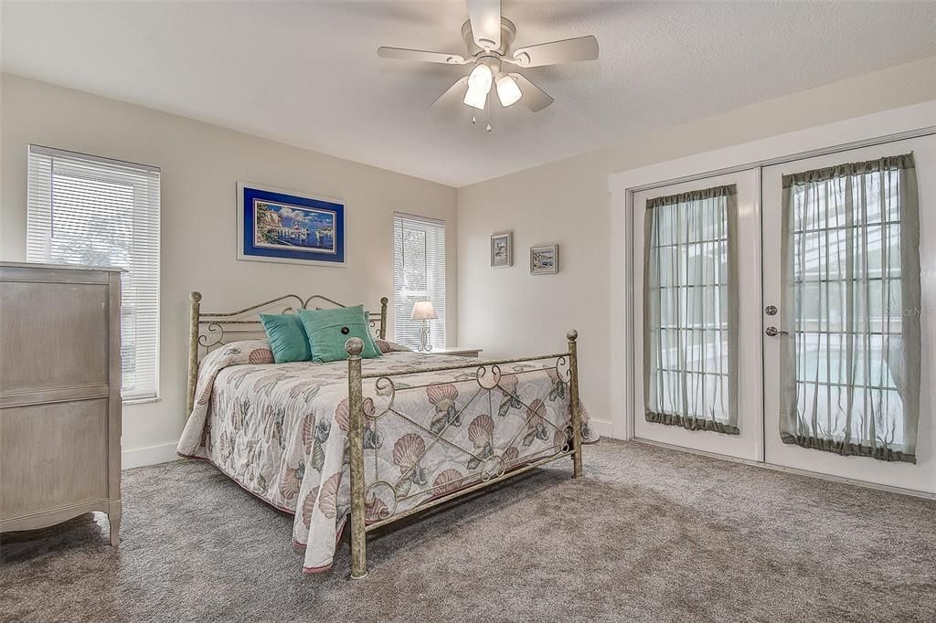 For Sale: $490,000 (4 beds, 3 baths, 3152 Square Feet)