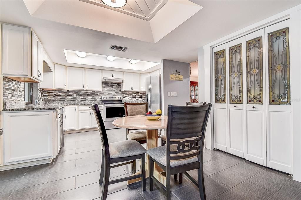 For Sale: $490,000 (4 beds, 3 baths, 3152 Square Feet)