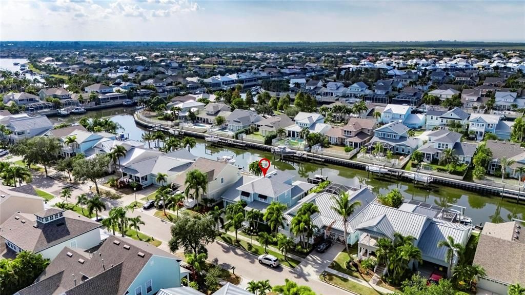 Activo con contrato: $1,400,000 (4 camas, 3 baños, 3014 Pies cuadrados)