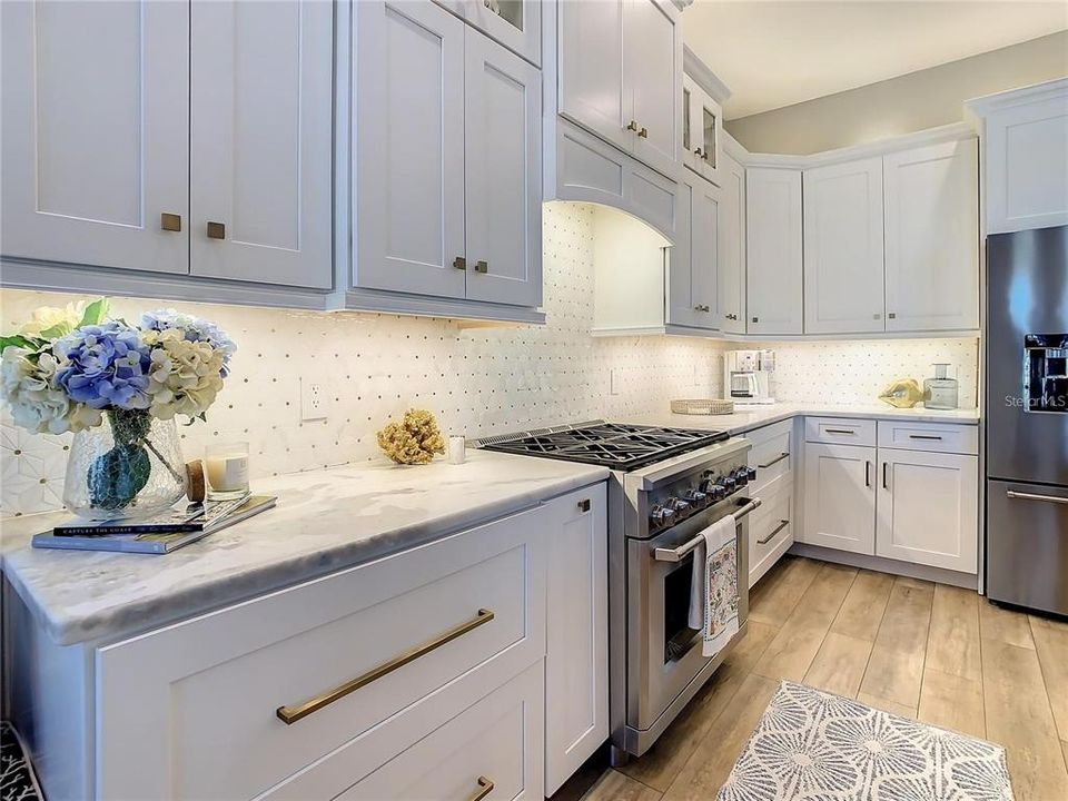 Activo con contrato: $1,400,000 (4 camas, 3 baños, 3014 Pies cuadrados)