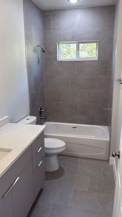 For Rent: $2,000 (4 beds, 2 baths, 1512 Square Feet)