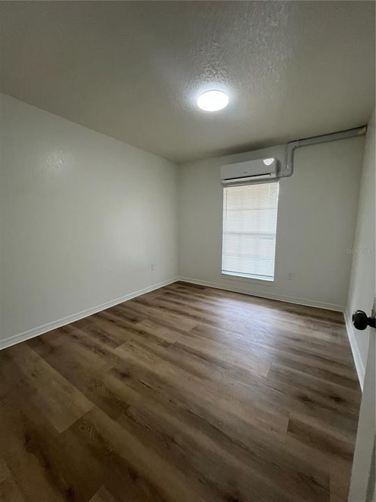 For Sale: $520,000 (7 beds, 0 baths, 1076 Square Feet)