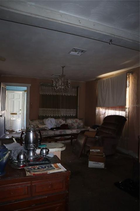 For Sale: $520,000 (7 beds, 0 baths, 1076 Square Feet)