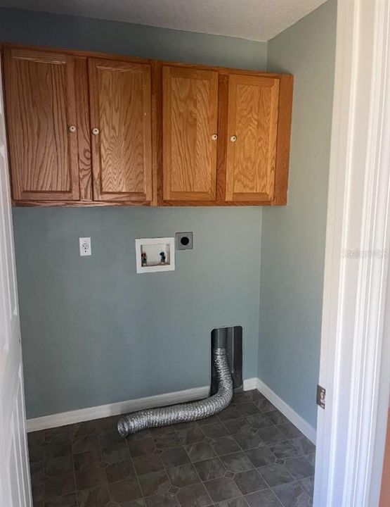 For Sale: $449,999 (3 beds, 2 baths, 1901 Square Feet)