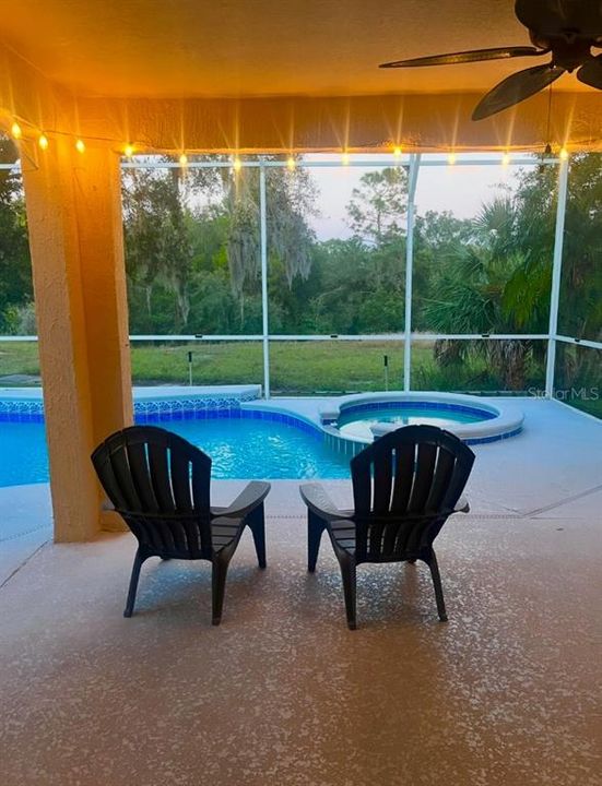 For Sale: $449,999 (3 beds, 2 baths, 1901 Square Feet)