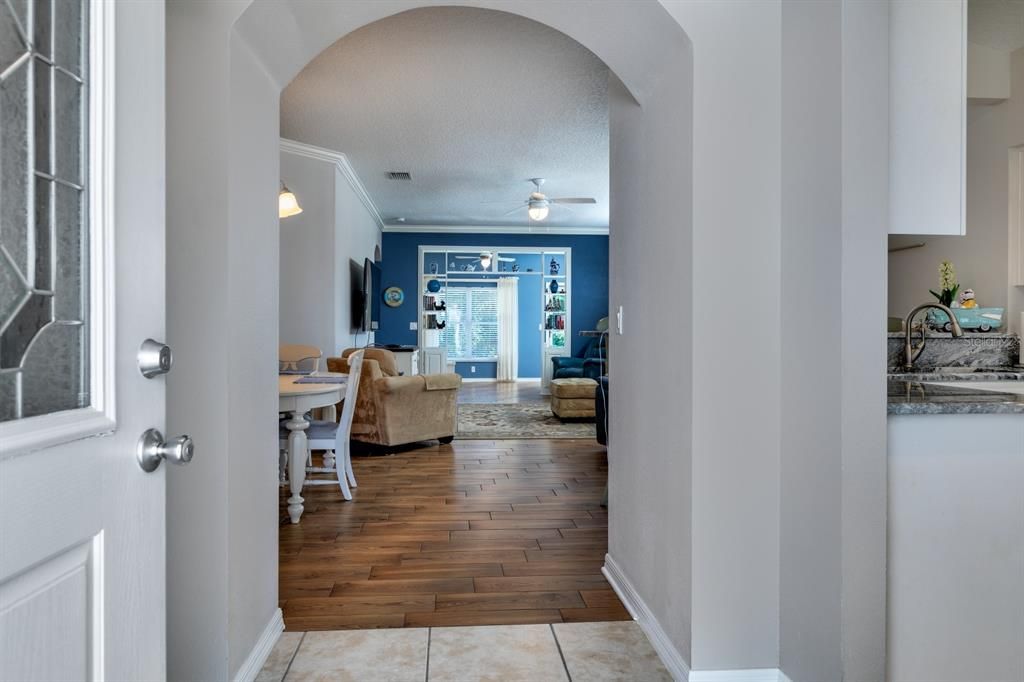 待售: $315,000 (3 贝兹, 2 浴室, 1745 平方英尺)