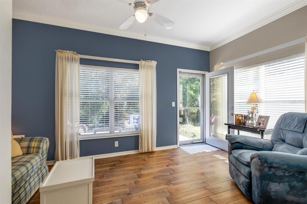 待售: $315,000 (3 贝兹, 2 浴室, 1745 平方英尺)