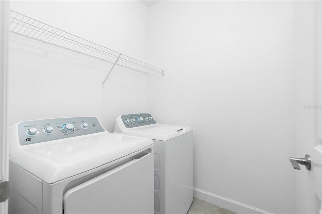 待售: $299,997 (3 贝兹, 2 浴室, 1417 平方英尺)