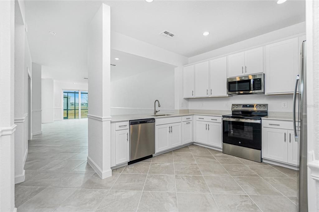 待售: $299,997 (3 贝兹, 2 浴室, 1417 平方英尺)