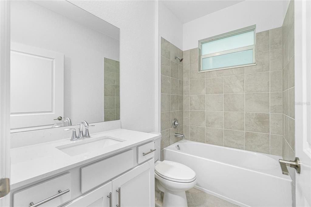 待售: $299,997 (3 贝兹, 2 浴室, 1417 平方英尺)