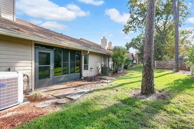 For Sale: $265,000 (3 beds, 2 baths, 1324 Square Feet)