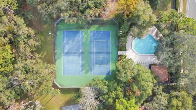 For Sale: $265,000 (3 beds, 2 baths, 1324 Square Feet)