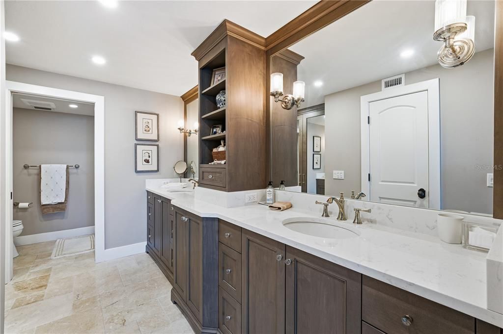 待售: $1,450,000 (2 贝兹, 2 浴室, 1642 平方英尺)