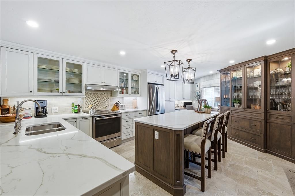 待售: $1,450,000 (2 贝兹, 2 浴室, 1642 平方英尺)