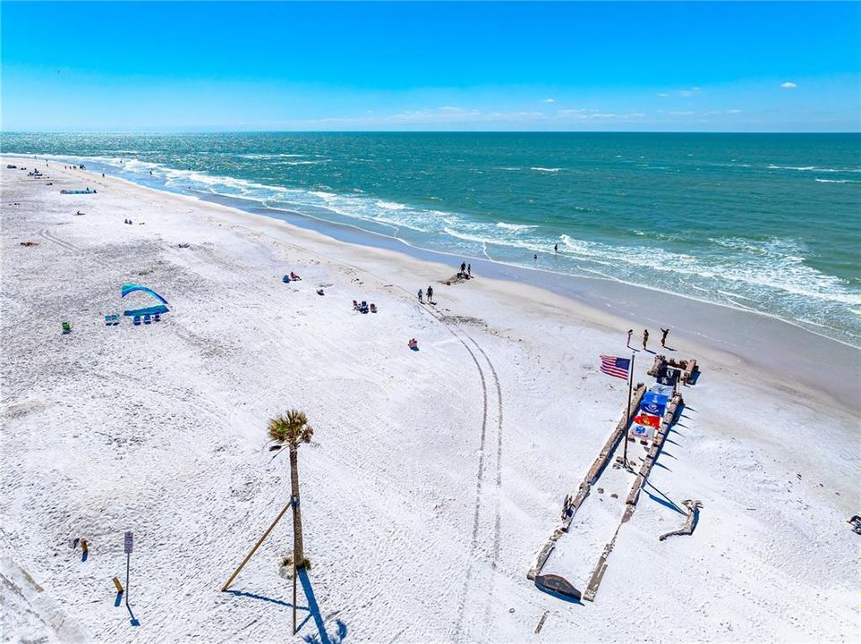 待售: $1,450,000 (2 贝兹, 2 浴室, 1642 平方英尺)