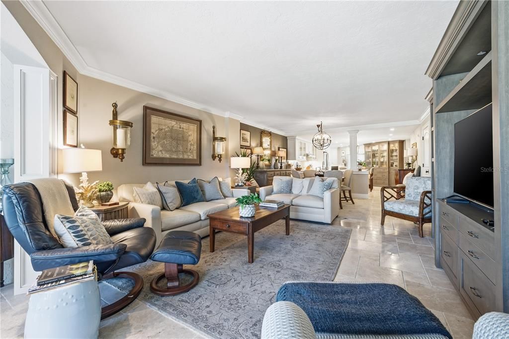 待售: $1,450,000 (2 贝兹, 2 浴室, 1642 平方英尺)