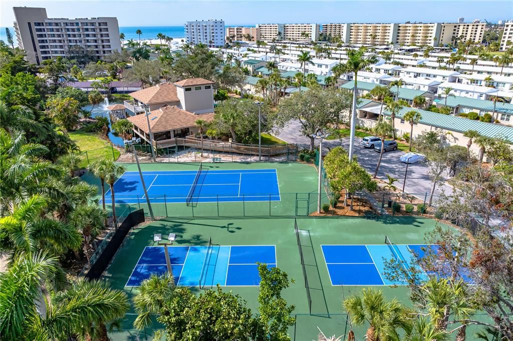 待售: $1,450,000 (2 贝兹, 2 浴室, 1642 平方英尺)