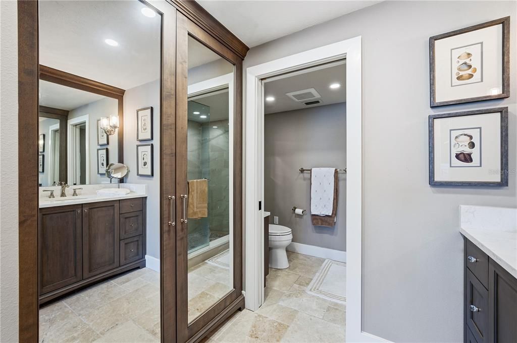 待售: $1,450,000 (2 贝兹, 2 浴室, 1642 平方英尺)