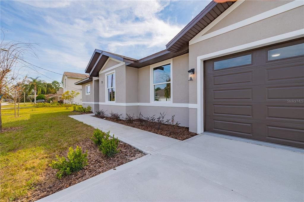 For Sale: $499,900 (3 beds, 2 baths, 2097 Square Feet)