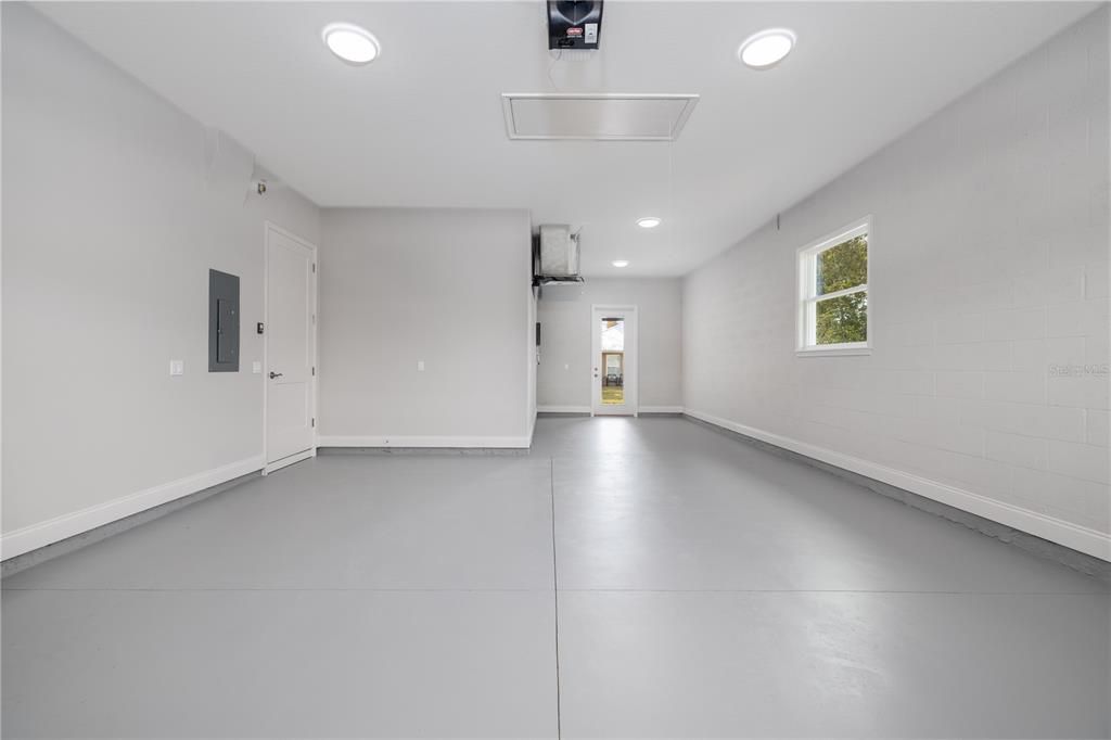 For Sale: $499,900 (3 beds, 2 baths, 2097 Square Feet)