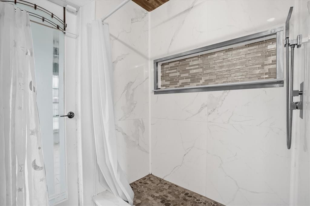 На продажу: $347,000 (3 спален, 2 ванн, 1741 Квадратных фут)