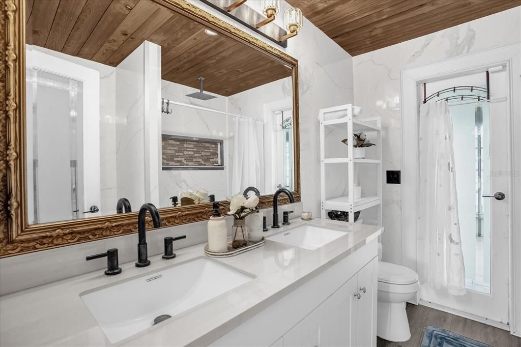 На продажу: $347,000 (3 спален, 2 ванн, 1741 Квадратных фут)