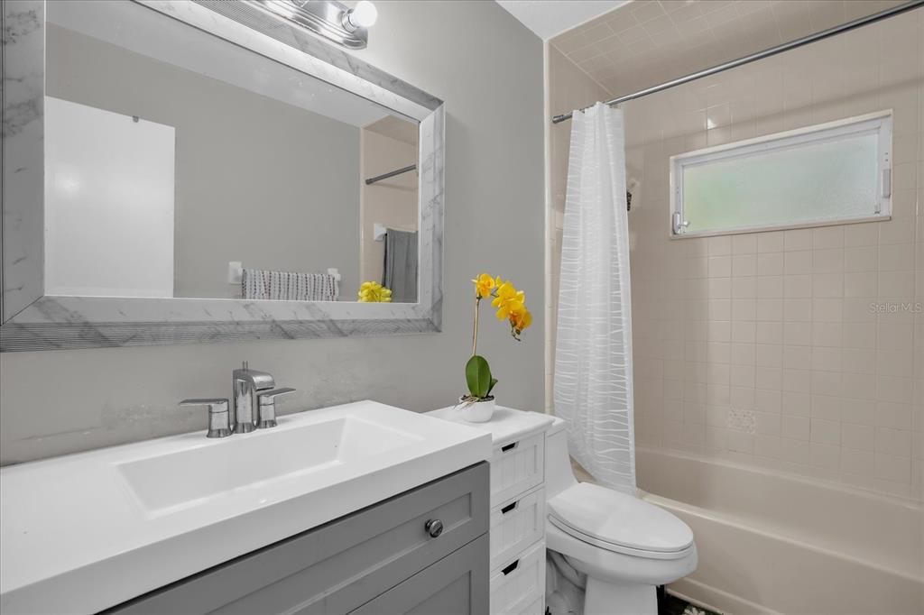 На продажу: $347,000 (3 спален, 2 ванн, 1741 Квадратных фут)