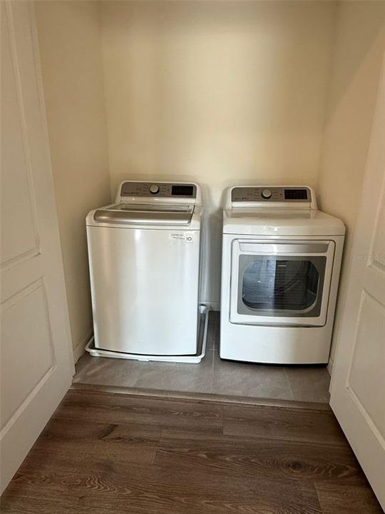 出租: $2,200 (3 贝兹, 2 浴室, 1463 平方英尺)