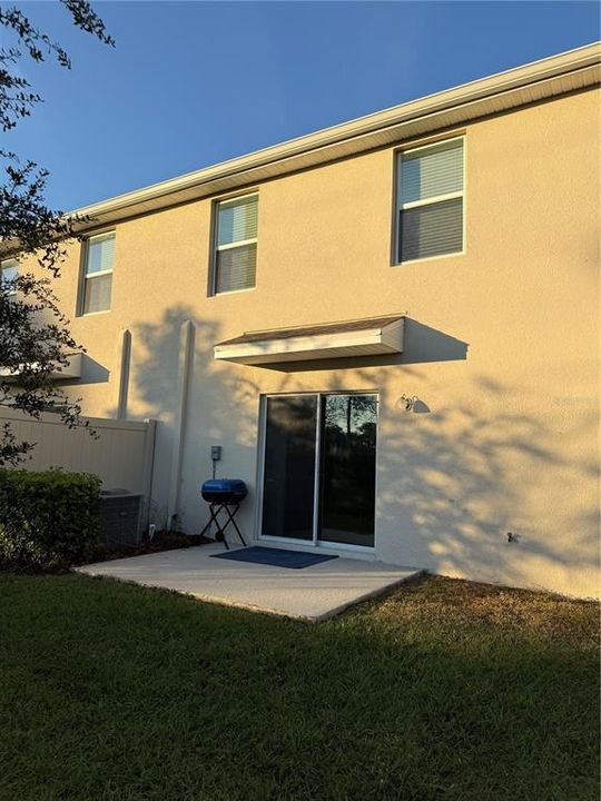 出租: $2,200 (3 贝兹, 2 浴室, 1463 平方英尺)