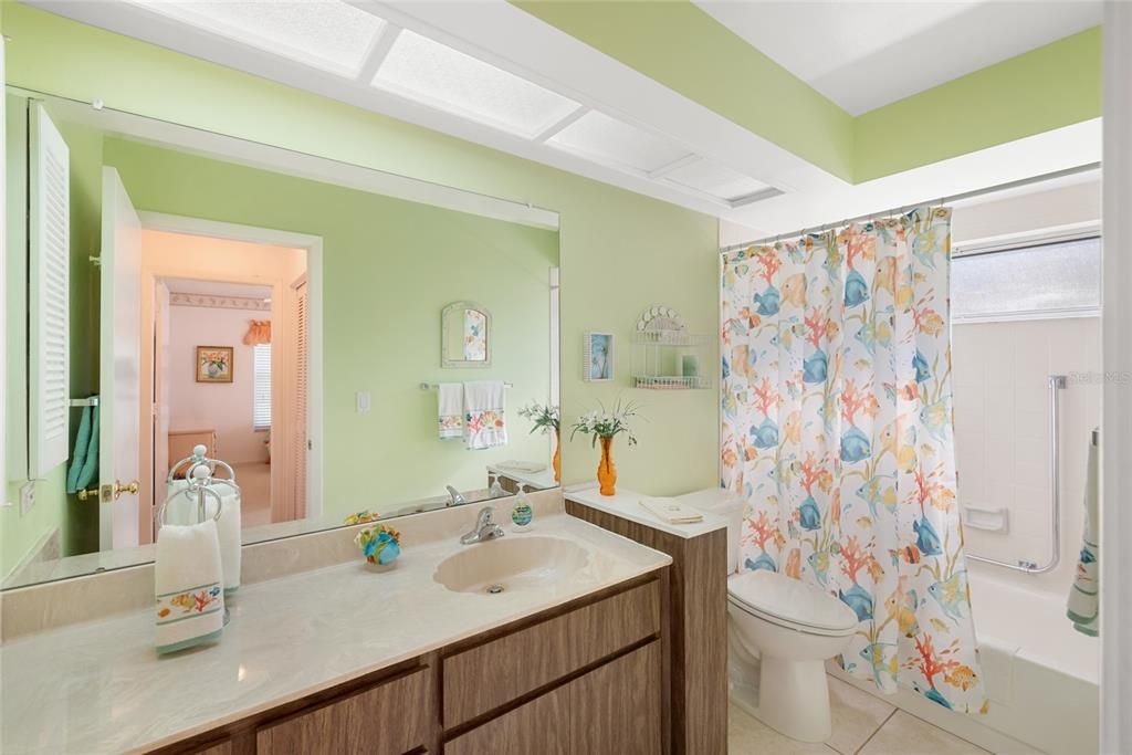 For Sale: $399,000 (2 beds, 2 baths, 1396 Square Feet)