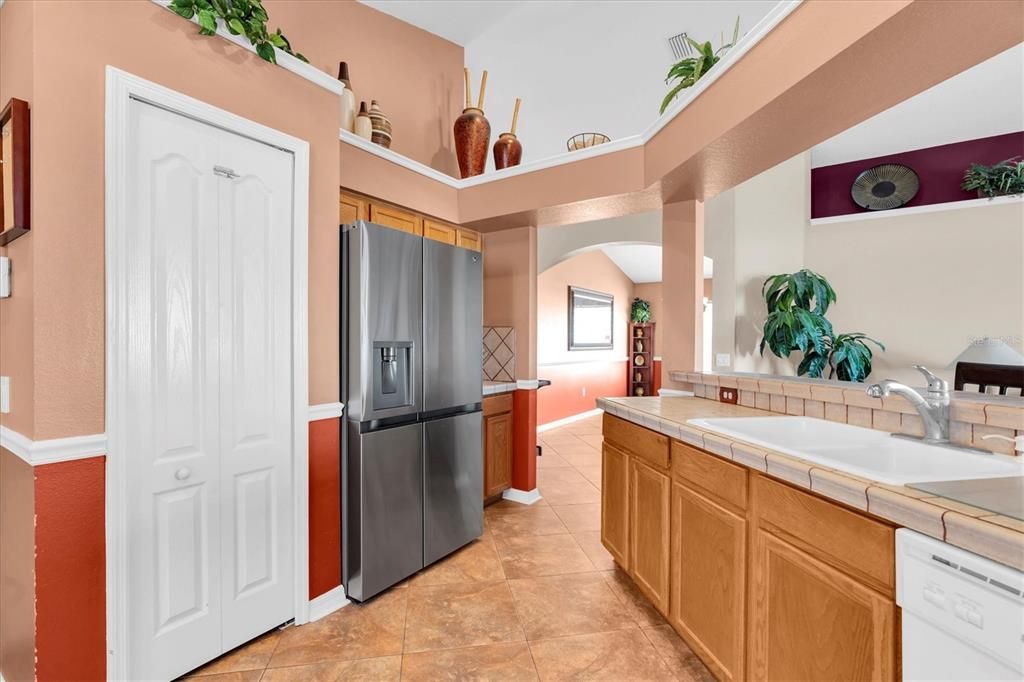 Active With Contract: $379,900 (4 beds, 3 baths, 1848 Square Feet)