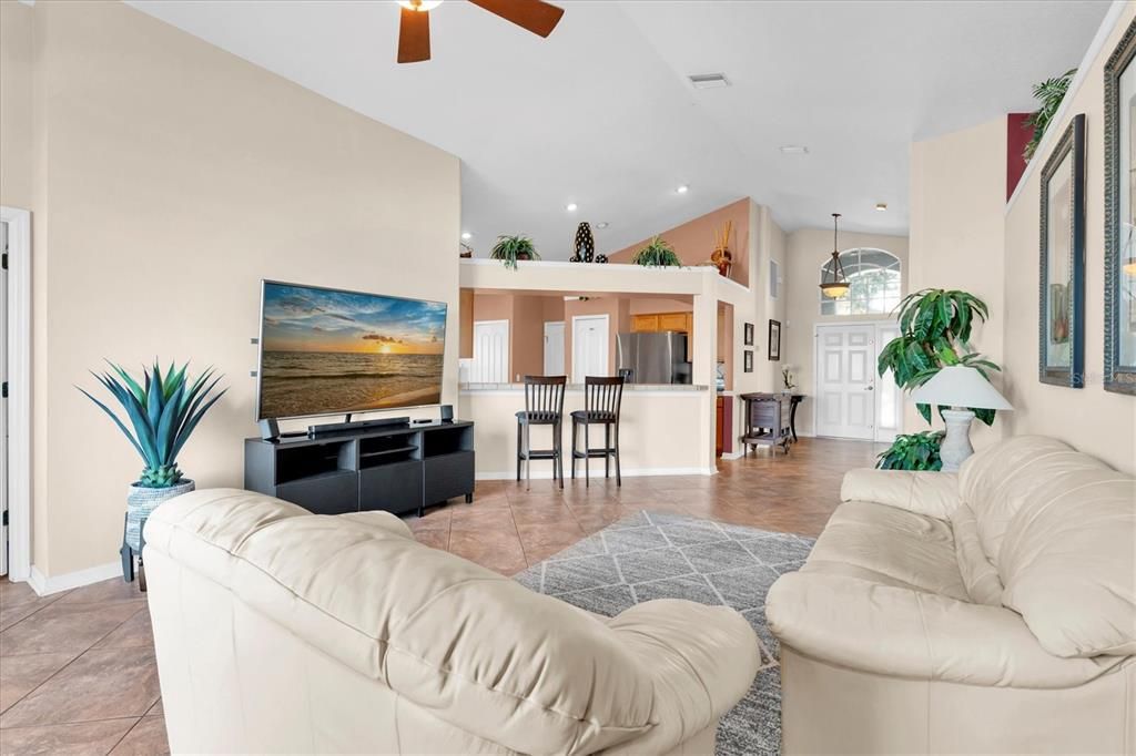 Active With Contract: $379,900 (4 beds, 3 baths, 1848 Square Feet)