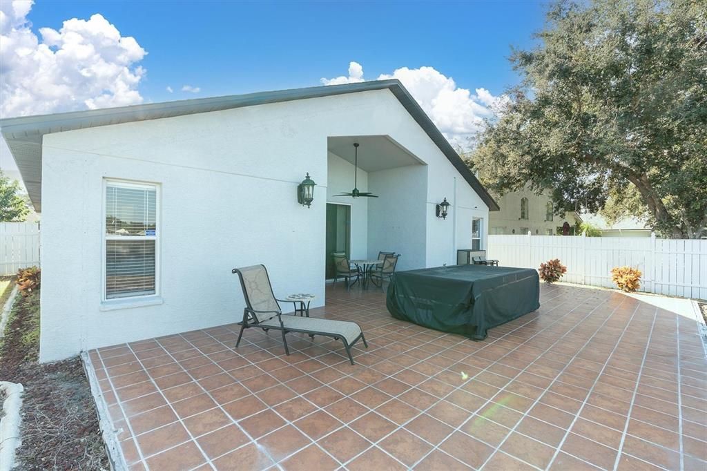 Active With Contract: $379,900 (4 beds, 3 baths, 1848 Square Feet)