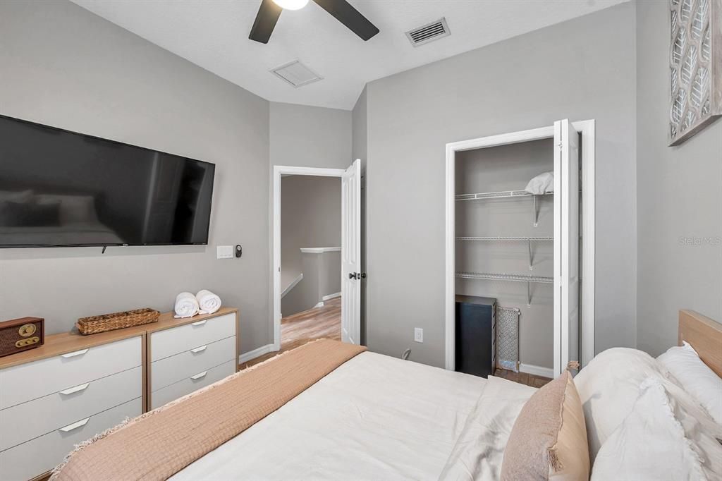 For Rent: $2,595 (3 beds, 2 baths, 1438 Square Feet)