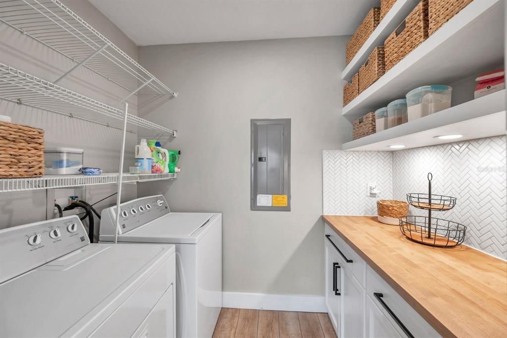 For Rent: $2,595 (3 beds, 2 baths, 1438 Square Feet)