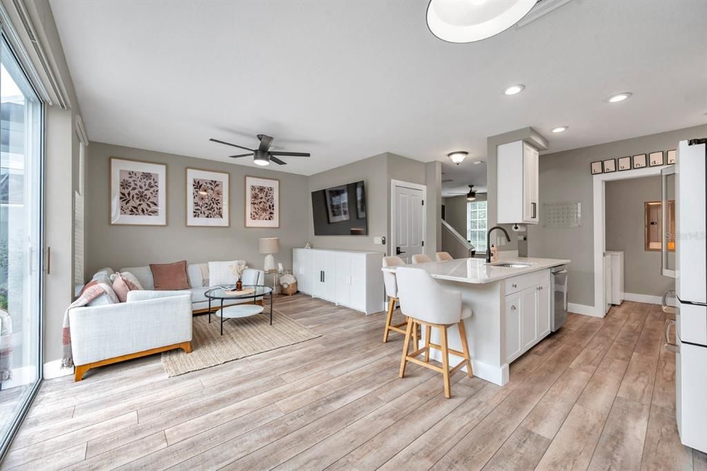 For Rent: $2,595 (3 beds, 2 baths, 1438 Square Feet)