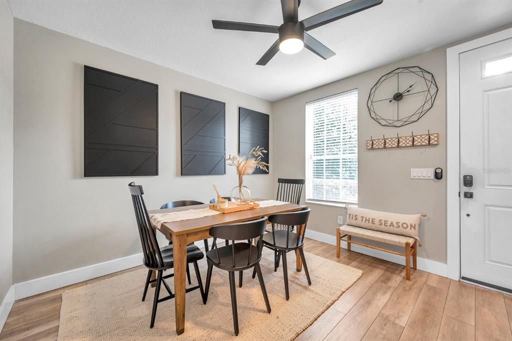 For Rent: $2,595 (3 beds, 2 baths, 1438 Square Feet)