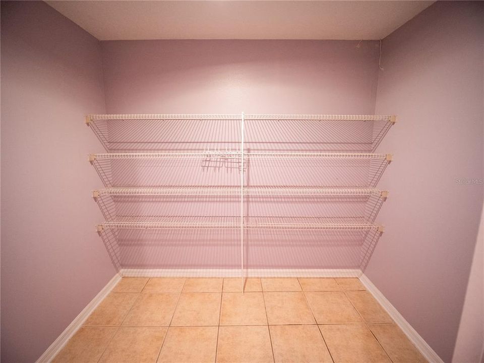 For Sale: $499,000 (5 beds, 2 baths, 3106 Square Feet)