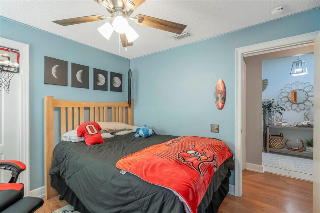 待售: $337,000 (3 贝兹, 2 浴室, 1503 平方英尺)