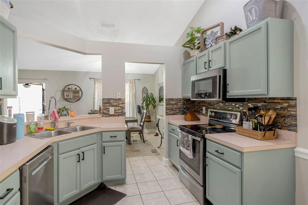 待售: $337,000 (3 贝兹, 2 浴室, 1503 平方英尺)