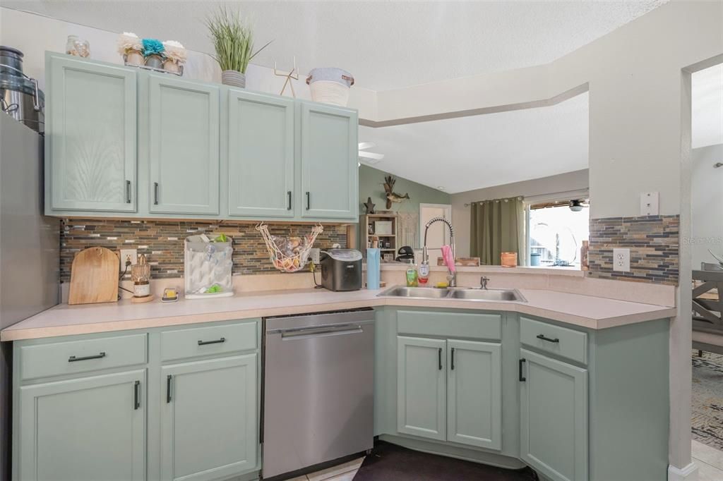 待售: $337,000 (3 贝兹, 2 浴室, 1503 平方英尺)