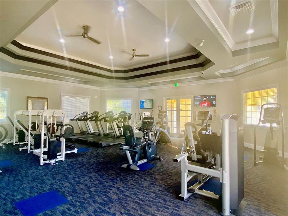 待售: $220,000 (2 贝兹, 2 浴室, 1048 平方英尺)