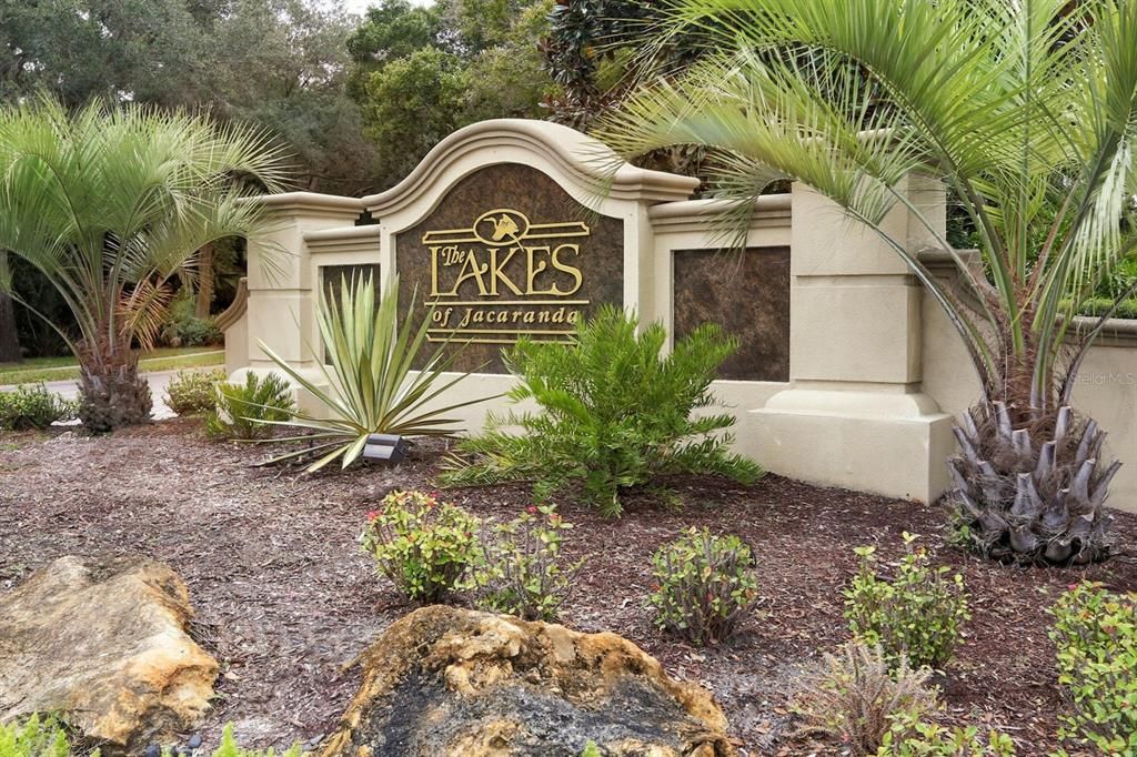 For Sale: $540,000 (3 beds, 2 baths, 2411 Square Feet)