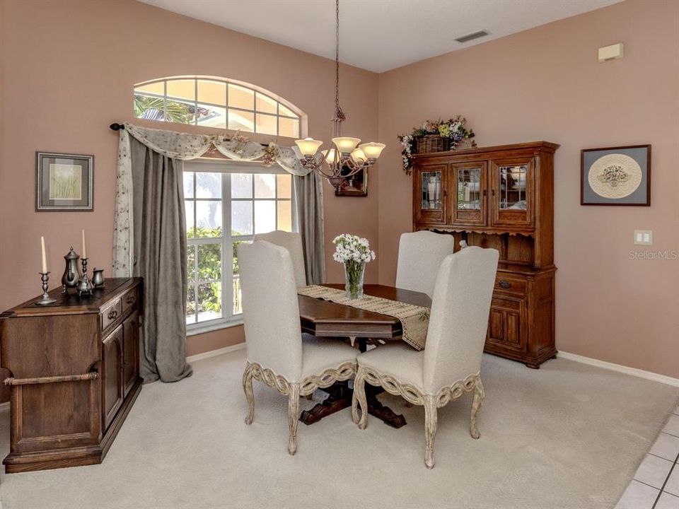 For Sale: $540,000 (3 beds, 2 baths, 2411 Square Feet)