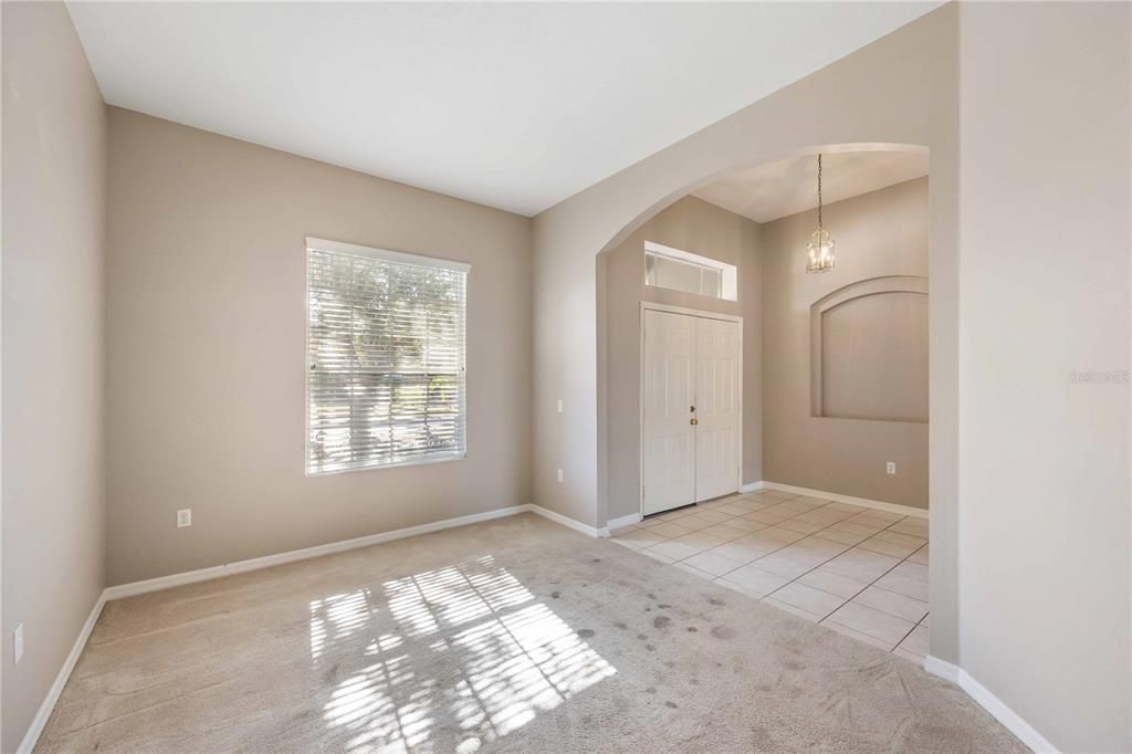 En Venta: $449,999 (4 camas, 3 baños, 2539 Pies cuadrados)