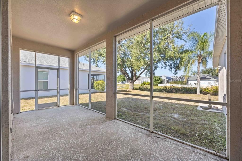 En Venta: $449,999 (4 camas, 3 baños, 2539 Pies cuadrados)