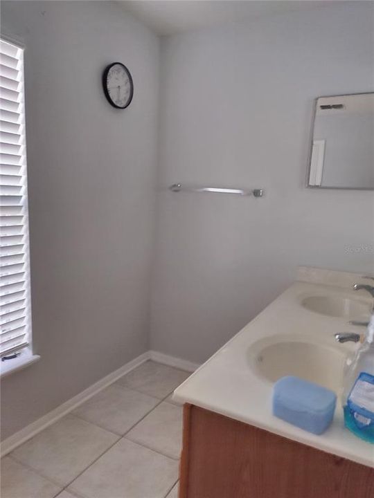 En Venta: $392,000 (4 camas, 3 baños, 2998 Pies cuadrados)