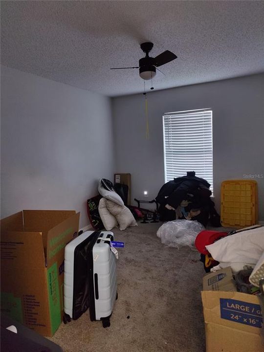 En Venta: $392,000 (4 camas, 3 baños, 2998 Pies cuadrados)