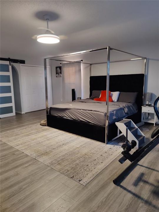 En Venta: $392,000 (4 camas, 3 baños, 2998 Pies cuadrados)