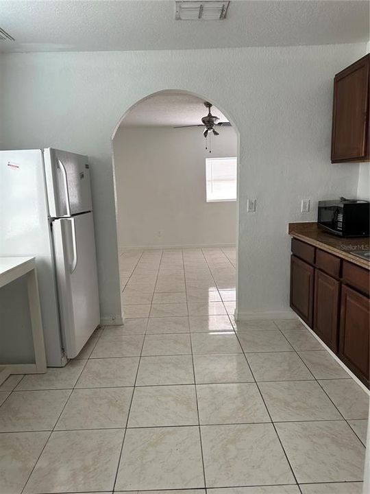 For Rent: $1,290 (1 beds, 1 baths, 500 Square Feet)